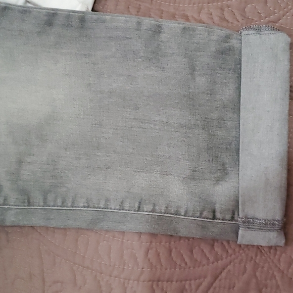 Capri rolled hem jeans - Picture 3 of 6